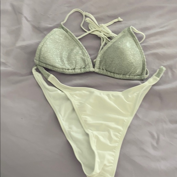 White Bikini Set - Picture 6 of 9